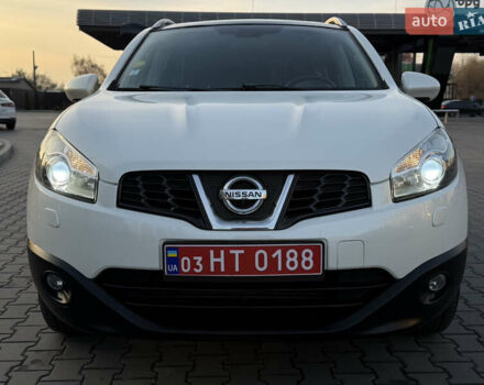 Белый Ниссан Кашкай, объемом двигателя 1.5 л и пробегом 220 тыс. км за 13500 $, фото 4 на Automoto.ua