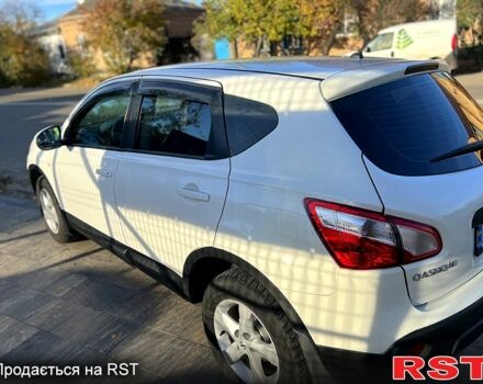 Ниссан Кашкай 2013 в Кропивницком (Кировограде) на Automoto.ua Белый Ниссан Кашкай, объемом двигателя 1.6 л и пробегом 167 тыс. км за 10000 $, фото 6 на Automoto.ua