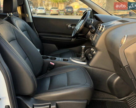 Белый Ниссан Кашкай, объемом двигателя 1.5 л и пробегом 220 тыс. км за 13500 $, фото 40 на Automoto.ua