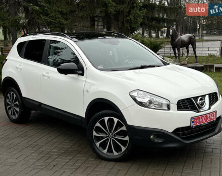 Белый Ниссан Кашкай, объемом двигателя 1.6 л и пробегом 182 тыс. км за 11399 $, фото 4 на Automoto.ua