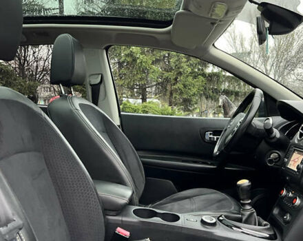 Белый Ниссан Кашкай, объемом двигателя 1.6 л и пробегом 182 тыс. км за 11399 $, фото 52 на Automoto.ua