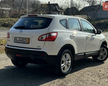 Белый Ниссан Кашкай, объемом двигателя 0 л и пробегом 165 тыс. км за 12500 $, фото 5 на Automoto.ua