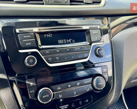 Білий Ніссан Кашкай, об'ємом двигуна 1.2 л та пробігом 120 тис. км за 12950 $, фото 44 на Automoto.ua