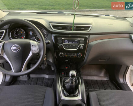 Белый Ниссан Кашкай, объемом двигателя 1.2 л и пробегом 140 тыс. км за 10850 $, фото 15 на Automoto.ua