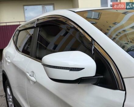 Ниссан Кашкай 2014 в Хмельницком на Automoto.ua Белый Ниссан Кашкай, объемом двигателя 2 л и пробегом 230 тыс. км за 11777 $, фото 19 на Automoto.ua