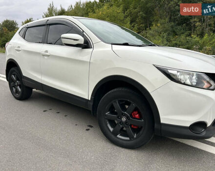 Белый Ниссан Кашкай, объемом двигателя 2 л и пробегом 230 тыс. км за 11800 $, фото 9 на Automoto.ua