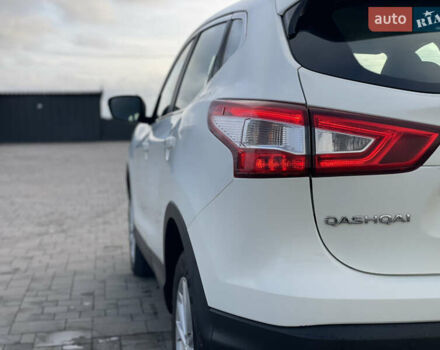 Білий Ніссан Кашкай, об'ємом двигуна 1.6 л та пробігом 238 тис. км за 13200 $, фото 19 на Automoto.ua