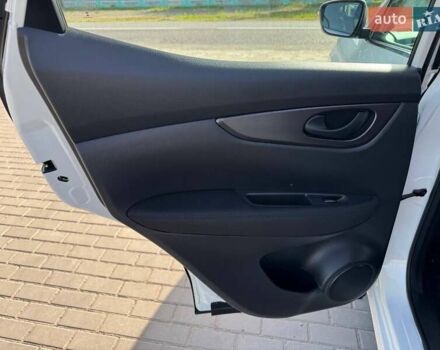 Білий Ніссан Кашкай, об'ємом двигуна 1.5 л та пробігом 143 тис. км за 14800 $, фото 29 на Automoto.ua