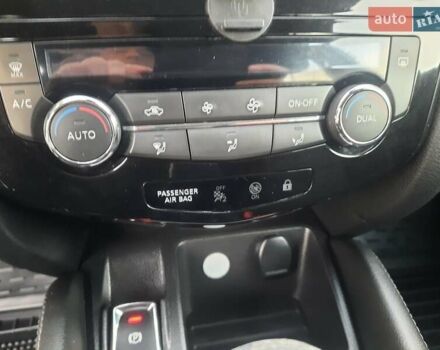 Белый Ниссан Кашкай, объемом двигателя 1.5 л и пробегом 171 тыс. км за 14800 $, фото 64 на Automoto.ua