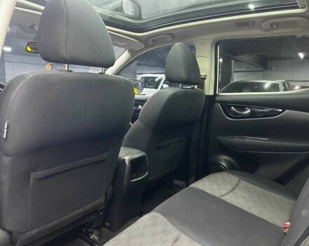 Белый Ниссан Кашкай, объемом двигателя 1.6 л и пробегом 220 тыс. км за 15000 $, фото 12 на Automoto.ua