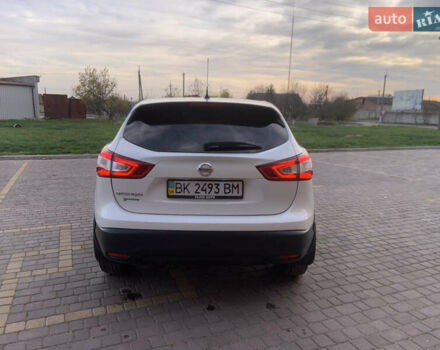 Белый Ниссан Кашкай, объемом двигателя 1.2 л и пробегом 140 тыс. км за 10850 $, фото 29 на Automoto.ua