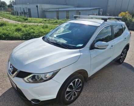 Белый Ниссан Кашкай, объемом двигателя 1.6 л и пробегом 179 тыс. км за 8200 $, фото 8 на Automoto.ua