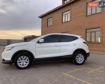 Белый Ниссан Кашкай, объемом двигателя 1.2 л и пробегом 140 тыс. км за 10850 $, фото 31 на Automoto.ua