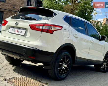 Білий Ніссан Кашкай, об'ємом двигуна 1.2 л та пробігом 120 тис. км за 12950 $, фото 36 на Automoto.ua