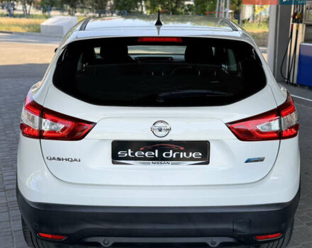Белый Ниссан Кашкай, объемом двигателя 1.46 л и пробегом 240 тыс. км за 14299 $, фото 3 на Automoto.ua