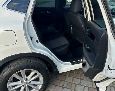 Белый Ниссан Кашкай, объемом двигателя 1.5 л и пробегом 292 тыс. км за 13899 $, фото 58 на Automoto.ua