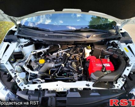 Білий Ніссан Кашкай, об'ємом двигуна 1.2 л та пробігом 124 тис. км за 13000 $, фото 5 на Automoto.ua