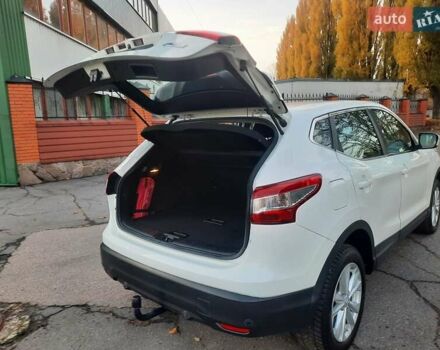 Белый Ниссан Кашкай, объемом двигателя 1.5 л и пробегом 171 тыс. км за 14800 $, фото 92 на Automoto.ua