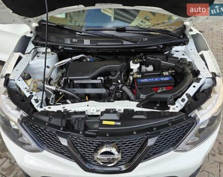 Ниссан Кашкай 2014 в Хмельницком на Automoto.ua Белый Ниссан Кашкай, объемом двигателя 2 л и пробегом 230 тыс. км за 11777 $, фото 35 на Automoto.ua