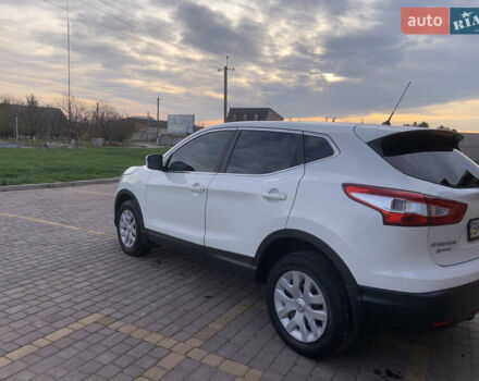 Белый Ниссан Кашкай, объемом двигателя 1.2 л и пробегом 140 тыс. км за 10850 $, фото 7 на Automoto.ua
