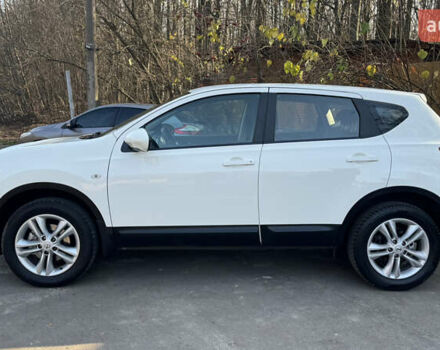 Белый Ниссан Кашкай, объемом двигателя 0 л и пробегом 165 тыс. км за 12500 $, фото 63 на Automoto.ua