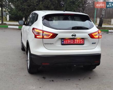 Белый Ниссан Кашкай, объемом двигателя 1.5 л и пробегом 190 тыс. км за 13990 $, фото 13 на Automoto.ua