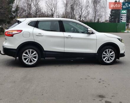 Белый Ниссан Кашкай, объемом двигателя 1.5 л и пробегом 190 тыс. км за 13990 $, фото 10 на Automoto.ua