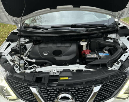 Ніссан Кашкай 2014 у Радивилове на Automoto.ua Білий Ніссан Кашкай, об'ємом двигуна 1.5 л та пробігом 193 тис. км за 14200 $, фото 46 на Automoto.ua