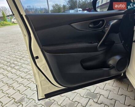 Ниссан Кашкай 2014 в Хмельницком на Automoto.ua Белый Ниссан Кашкай, объемом двигателя 2 л и пробегом 230 тыс. км за 11777 $, фото 34 на Automoto.ua