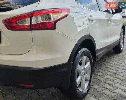 Ниссан Кашкай 2014 в Хмельницком на Automoto.ua Белый Ниссан Кашкай, объемом двигателя 2 л и пробегом 230 тыс. км за 11777 $, фото 21 на Automoto.ua