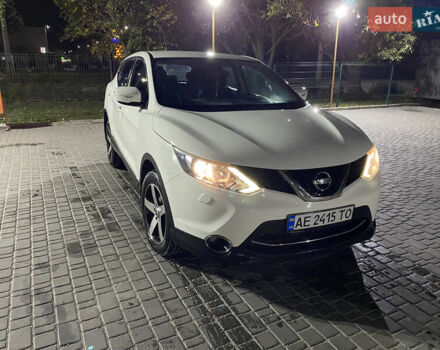 Белый Ниссан Кашкай, объемом двигателя 1.6 л и пробегом 86 тыс. км за 15200 $, фото 4 на Automoto.ua