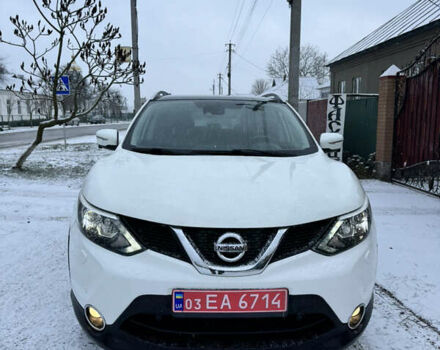 Белый Ниссан Кашкай, объемом двигателя 1.5 л и пробегом 175 тыс. км за 14999 $, фото 2 на Automoto.ua