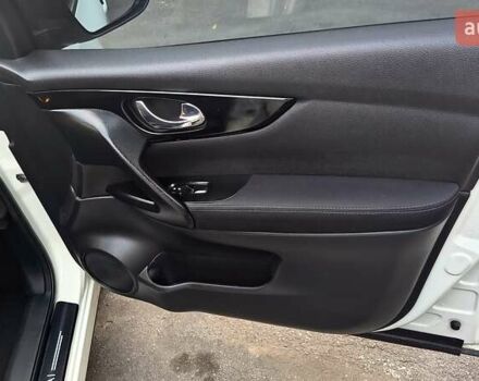 Білий Ніссан Кашкай, об'ємом двигуна 1.2 л та пробігом 191 тис. км за 11999 $, фото 40 на Automoto.ua