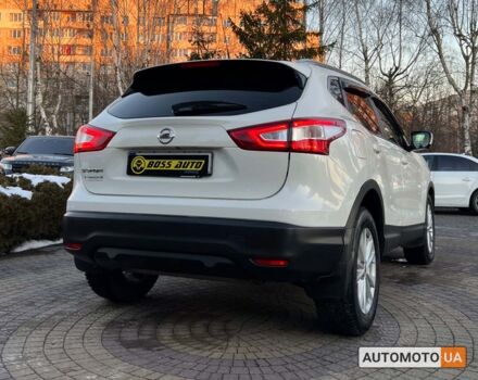 Белый Ниссан Кашкай, объемом двигателя 1.6 л и пробегом 225 тыс. км за 14600 $, фото 6 на Automoto.ua