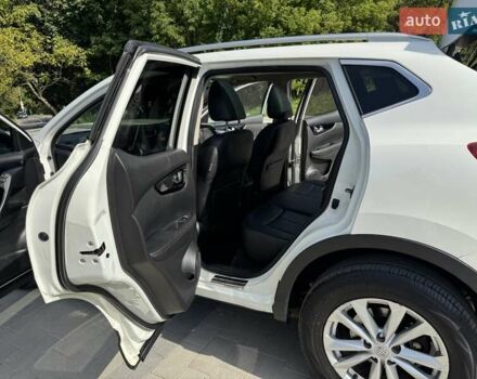 Білий Ніссан Кашкай, об'ємом двигуна 1.6 л та пробігом 233 тис. км за 13500 $, фото 20 на Automoto.ua
