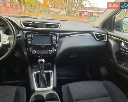 Белый Ниссан Кашкай, объемом двигателя 1.5 л и пробегом 171 тыс. км за 14800 $, фото 72 на Automoto.ua