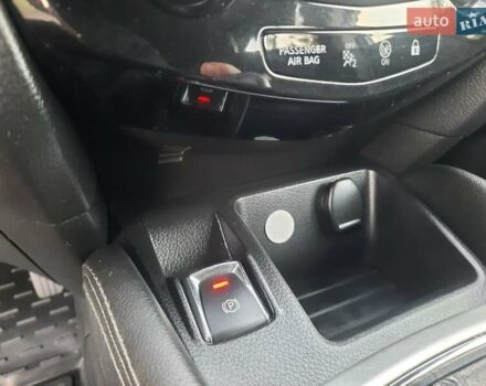 Белый Ниссан Кашкай, объемом двигателя 1.5 л и пробегом 171 тыс. км за 14800 $, фото 66 на Automoto.ua