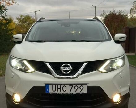 Ніссан Кашкай 2014 у Радивилове на Automoto.ua Білий Ніссан Кашкай, об'ємом двигуна 1.5 л та пробігом 193 тис. км за 14200 $, фото 4 на Automoto.ua