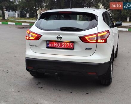 Белый Ниссан Кашкай, объемом двигателя 1.5 л и пробегом 190 тыс. км за 13990 $, фото 12 на Automoto.ua