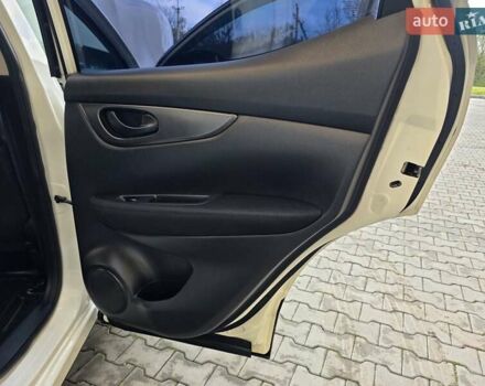 Ниссан Кашкай 2014 в Хмельницком на Automoto.ua Белый Ниссан Кашкай, объемом двигателя 2 л и пробегом 230 тыс. км за 11777 $, фото 38 на Automoto.ua