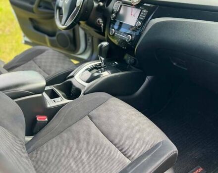 Белый Ниссан Кашкай, объемом двигателя 1.6 л и пробегом 130 тыс. км за 15200 $, фото 16 на Automoto.ua