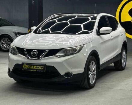 Белый Ниссан Кашкай, объемом двигателя 1.6 л и пробегом 220 тыс. км за 15000 $, фото 2 на Automoto.ua