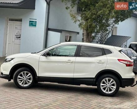 Белый Ниссан Кашкай, объемом двигателя 1.5 л и пробегом 292 тыс. км за 13899 $, фото 7 на Automoto.ua