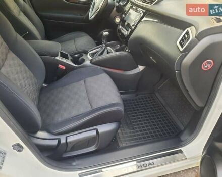 Белый Ниссан Кашкай, объемом двигателя 1.5 л и пробегом 171 тыс. км за 14800 $, фото 111 на Automoto.ua