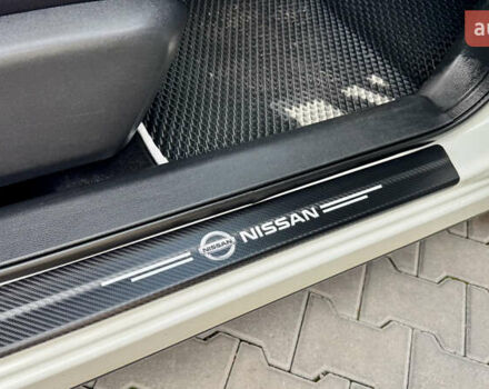 Білий Ніссан Кашкай, об'ємом двигуна 1.2 л та пробігом 120 тис. км за 12950 $, фото 53 на Automoto.ua