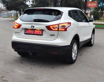 Белый Ниссан Кашкай, объемом двигателя 1.5 л и пробегом 190 тыс. км за 13990 $, фото 11 на Automoto.ua