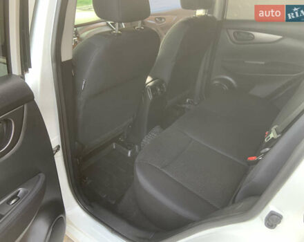 Белый Ниссан Кашкай, объемом двигателя 1.2 л и пробегом 140 тыс. км за 10850 $, фото 18 на Automoto.ua