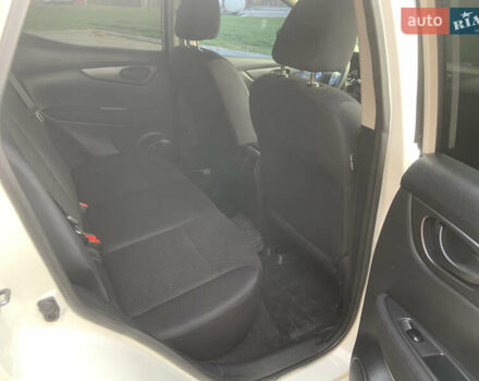 Белый Ниссан Кашкай, объемом двигателя 1.2 л и пробегом 140 тыс. км за 10850 $, фото 19 на Automoto.ua