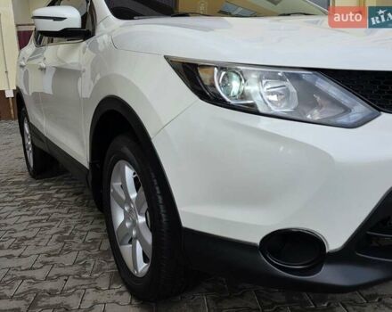 Ниссан Кашкай 2014 в Хмельницком на Automoto.ua Белый Ниссан Кашкай, объемом двигателя 2 л и пробегом 230 тыс. км за 11777 $, фото 20 на Automoto.ua