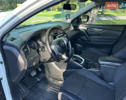 Белый Ниссан Кашкай, объемом двигателя 2 л и пробегом 230 тыс. км за 11800 $, фото 26 на Automoto.ua
